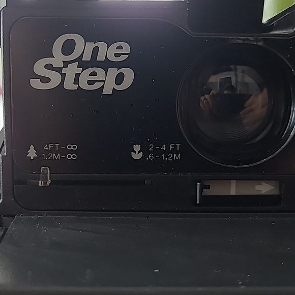 Great used condition vintage Pilaroid camera. - Picture 3 of 4